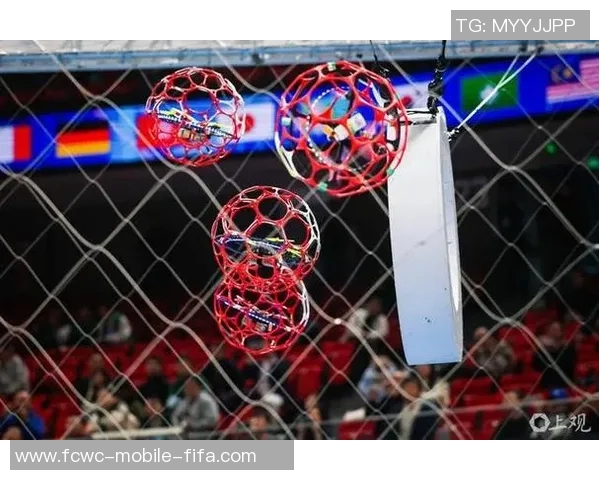 无人机助力足球运动新风潮送球到场让比赛更精彩